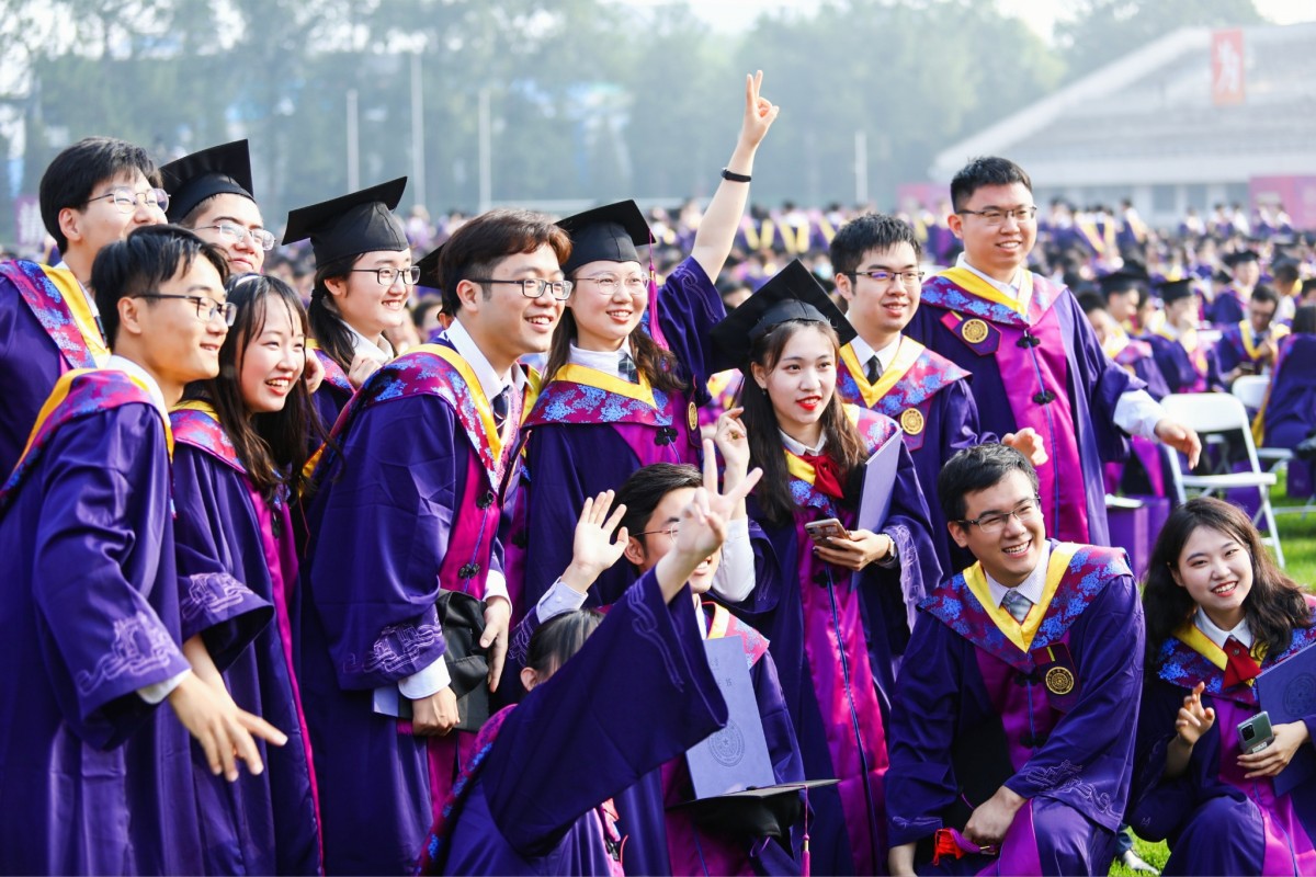 https://www.tsinghua.sh-bjqx.com/__local/D/F7/73/D1A14A491F202D3166BA799D94C_F697C1EC_3A675.jpg